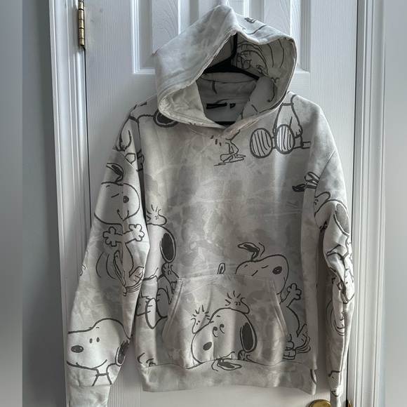Peanuts Other - Peanuts Men's SIZE Small Snoopy in Camo Graphic Fleece Hoodie Sweatshirt NEW